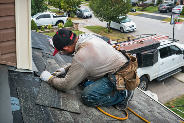 Professional Roofing technician working in Broadway, VA